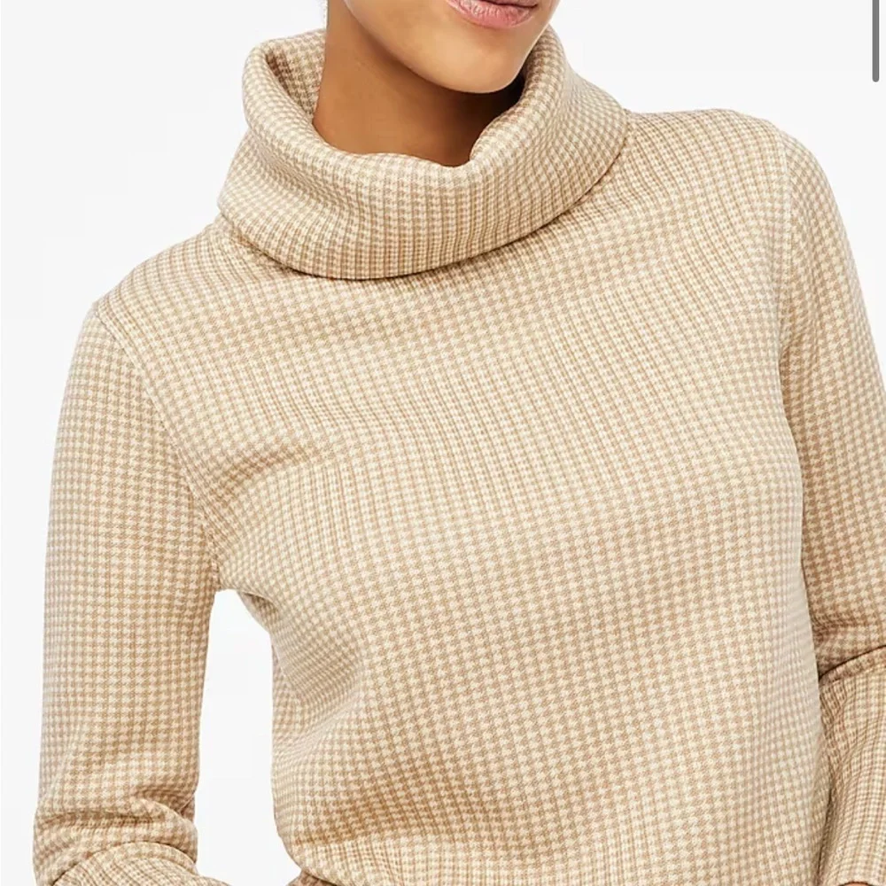 J crew vintage sandstone dust Long-sleeve funnelneck pullover